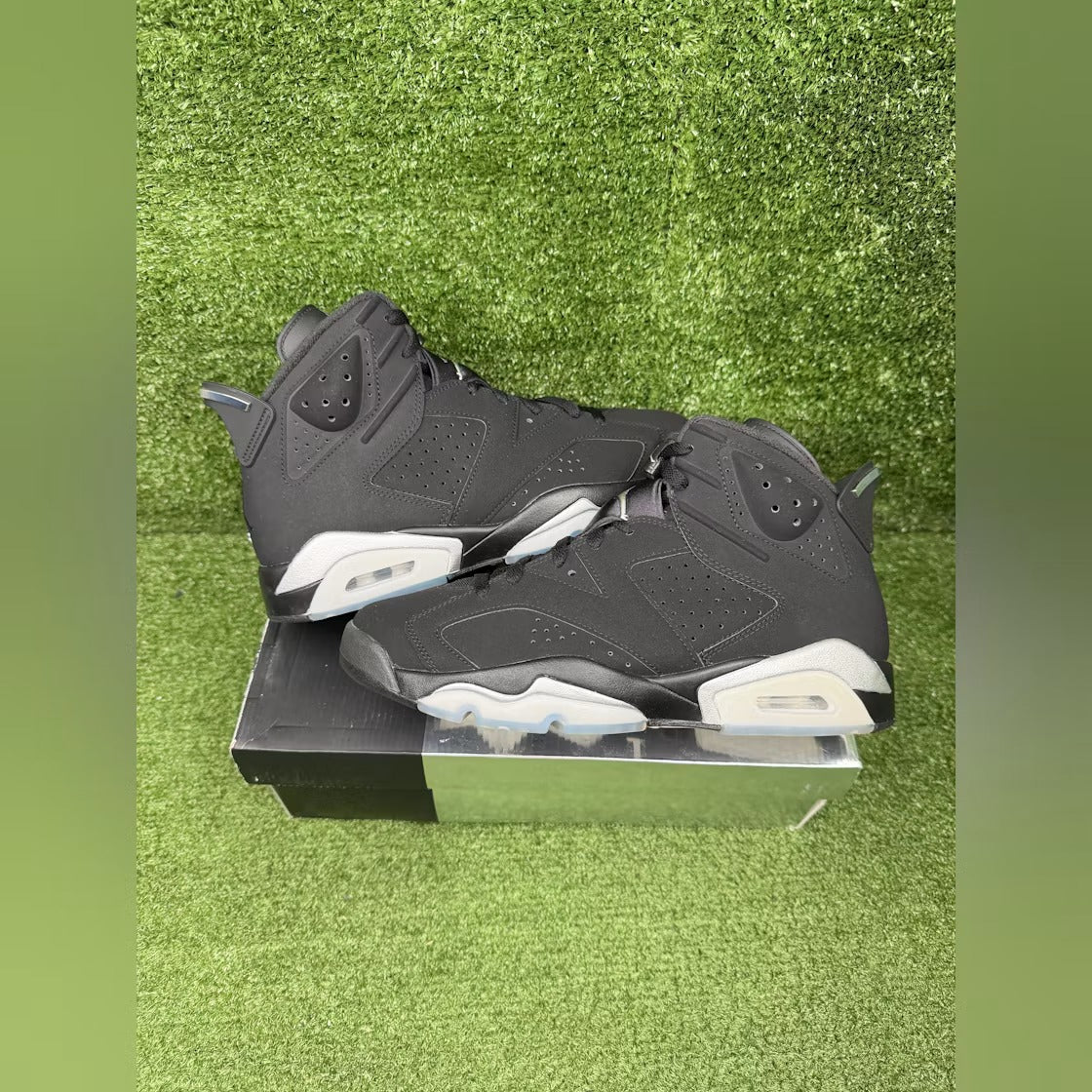 Air Jordan 6 Retro Chrome product image 2, provided for visual reference and product detail review