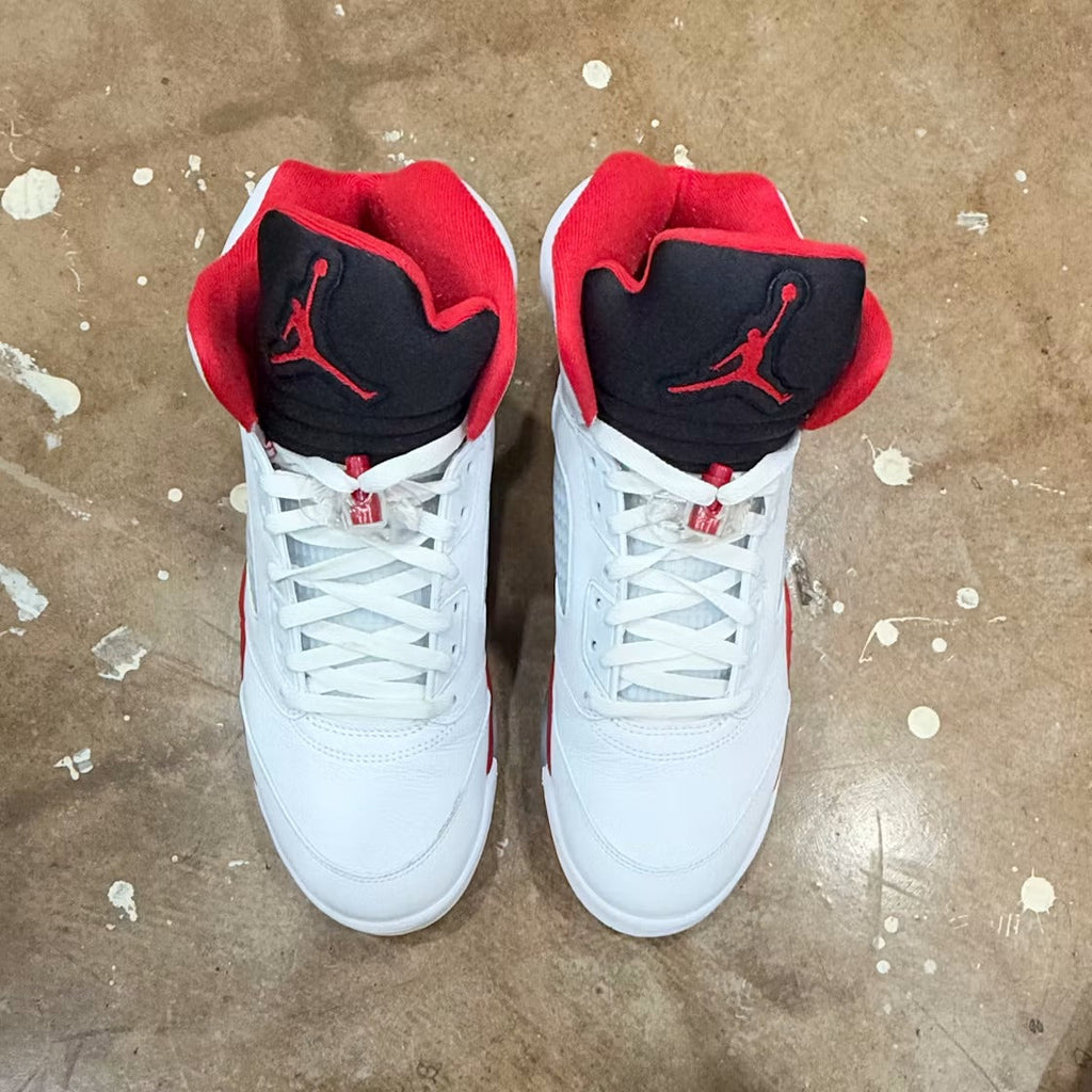 Air Jordan 5 Retro Fire Red Black Tongue (2025) product image 2, provided for visual reference and product detail review