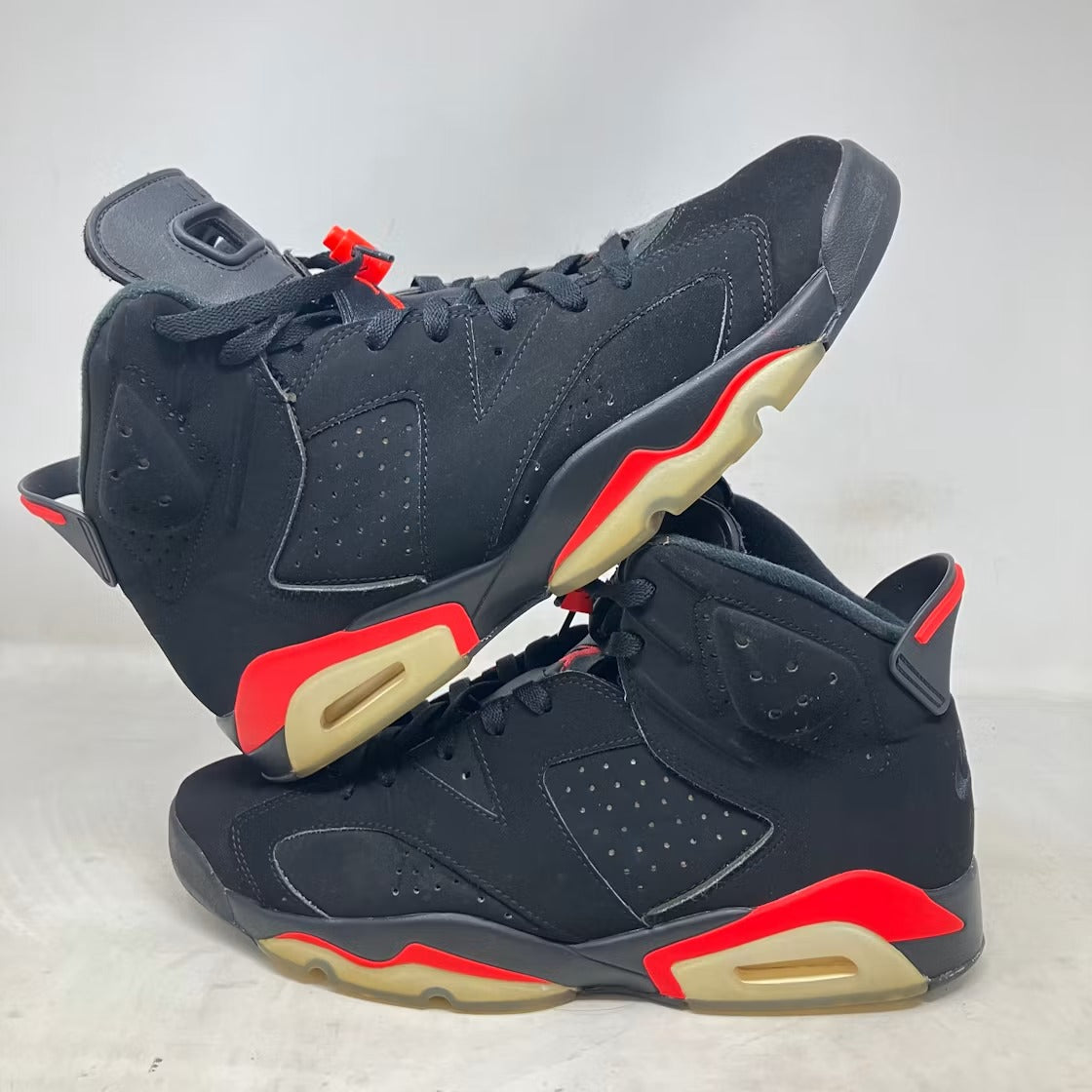 Air Jordan 6 Retro Black Infrared (2019) product image 3, provided for visual reference and product detail review