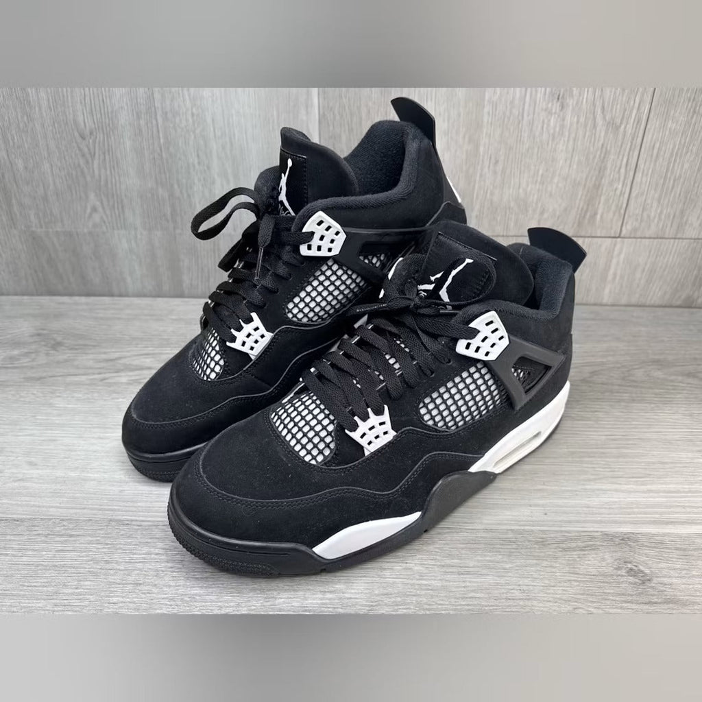 Air Jordan 4 Retro White Thunder product image 2, provided for visual reference and product detail review