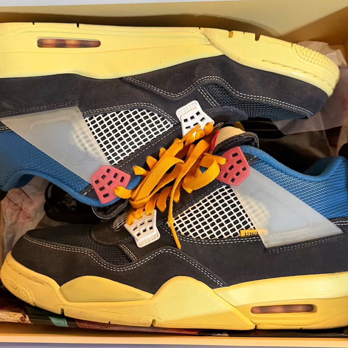 Air Jordan 4 Retro Union Off Noir product image 2, provided for visual reference and product detail review