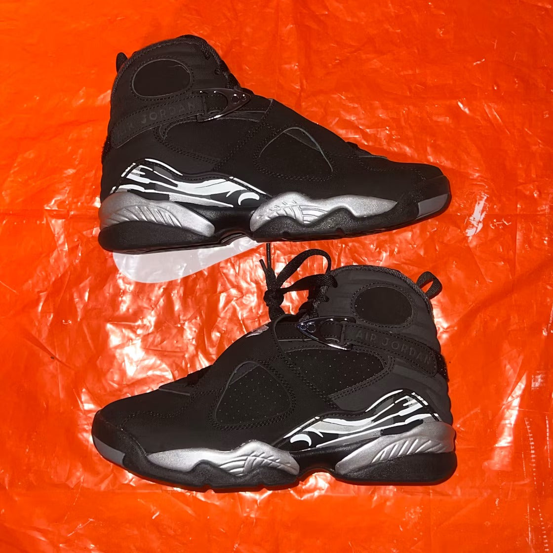 Air Jordan 8 Retro Chrome (2026) (GS) product image 2, provided for visual reference and product detail review