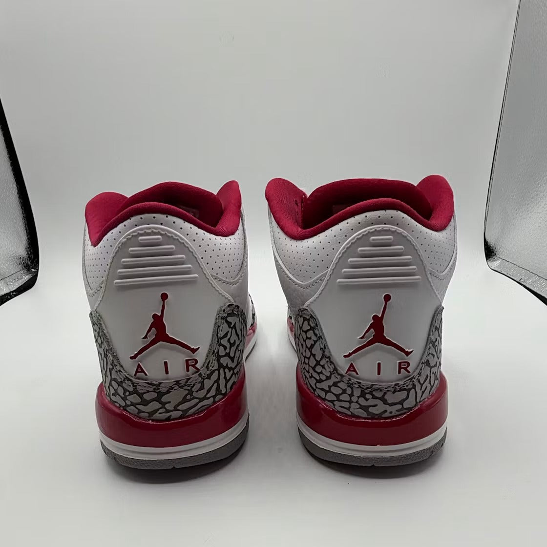Air Jordan 3 Retro Cardinal (GS) product image 4, provided for visual reference and product detail review