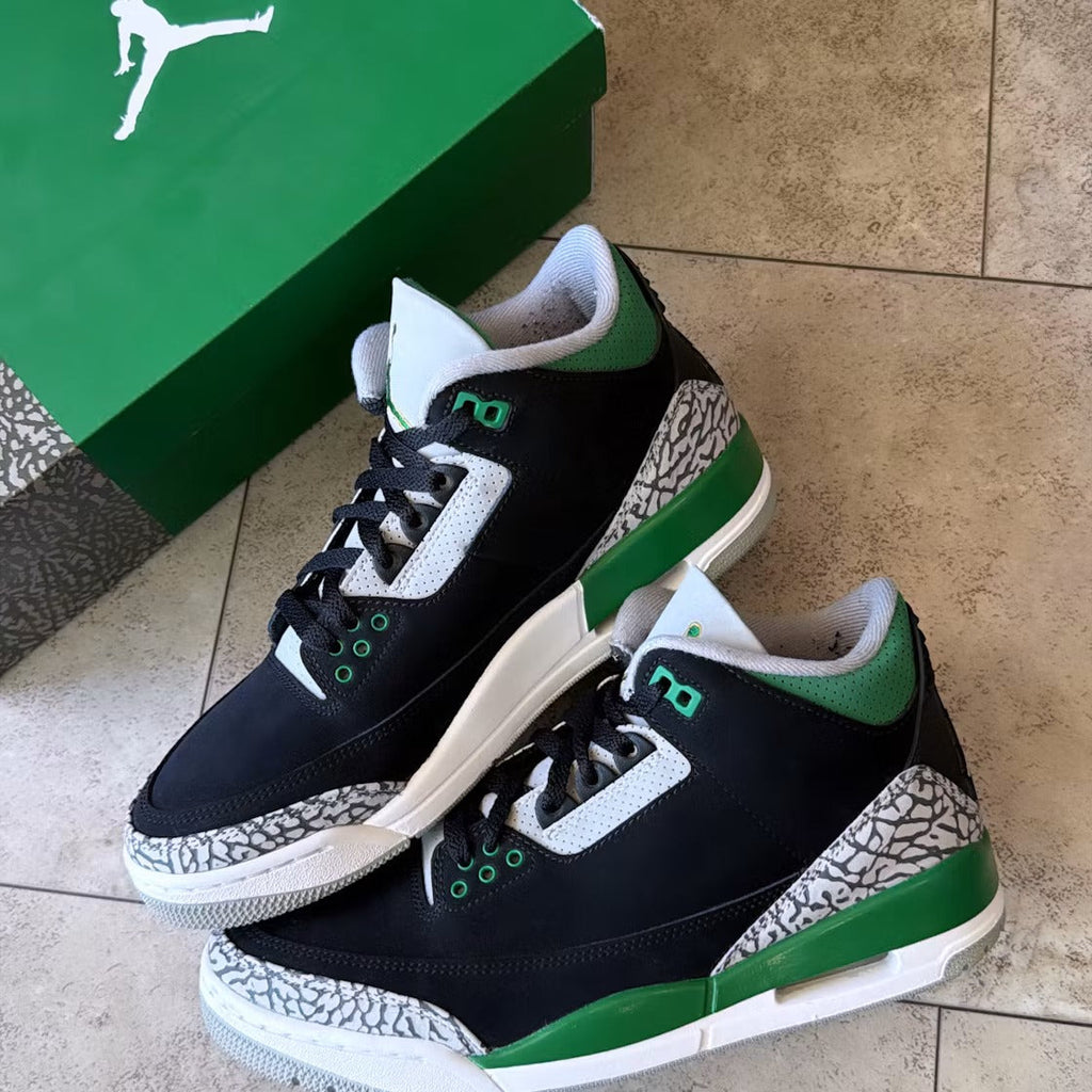 Air Jordan 3 Retro Pine Green product image 2, provided for visual reference and product detail review