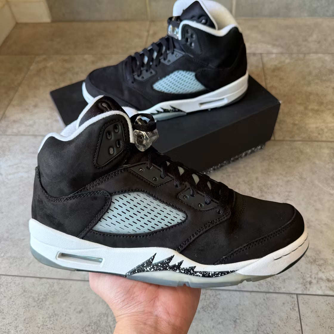Air Jordan 5 Retro Moonlight (2021) product image 3, provided for visual reference and product detail review