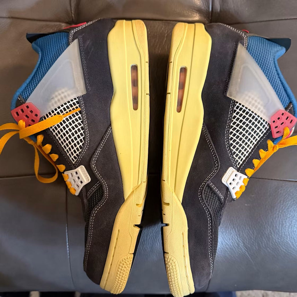 Air Jordan 4 Retro Union Off Noir product image 6, provided for visual reference and product detail review