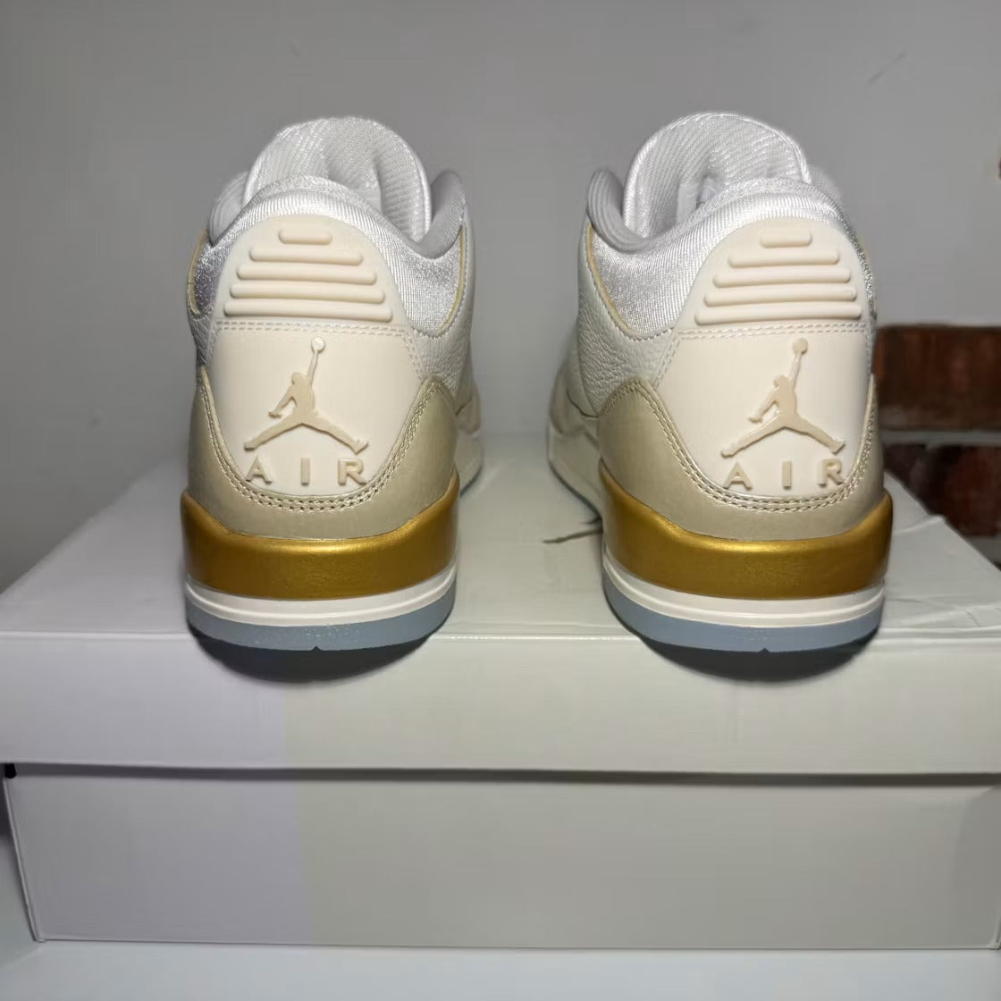 Air Jordan 3 Retro Champagne and Oysters (Women) product image 4, provided for visual reference and product detail review