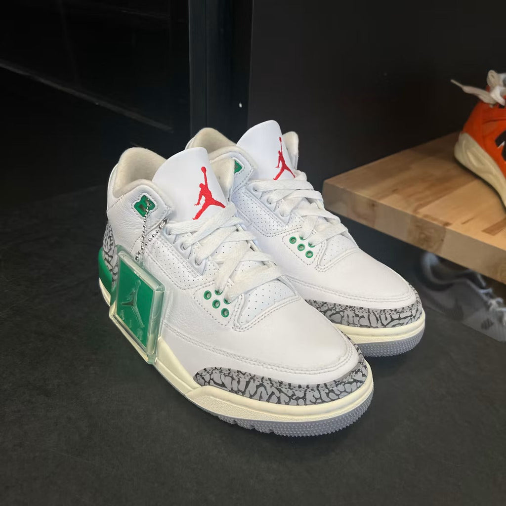 Air Jordan 3 Retro Lucky Green (Women) product image 2, provided for visual reference and product detail review