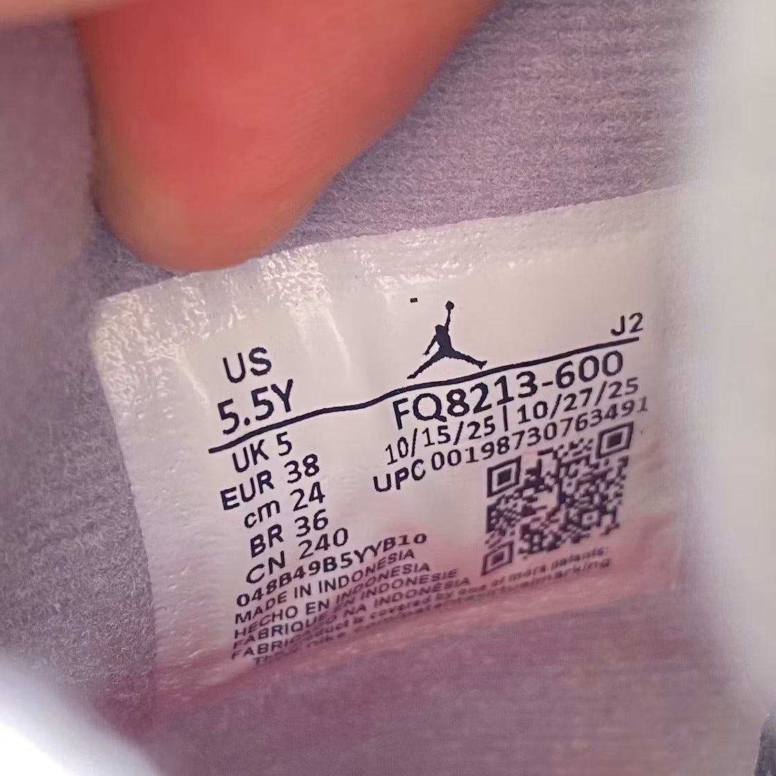 Air Jordan 4 Retro Toro Bravo (2026) (GS) product image 6, provided for visual reference and product detail review