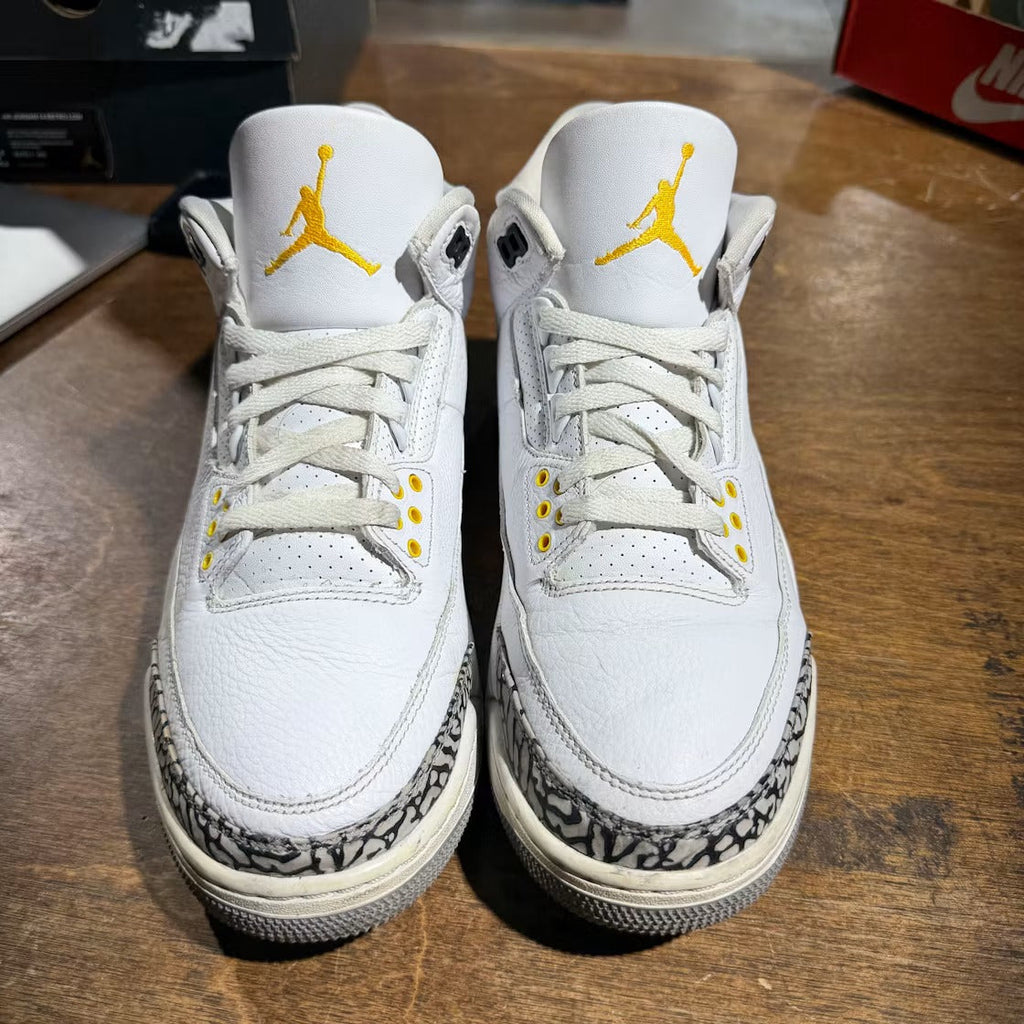 Air Jordan 3 Retro Laser Orange (Women) product image 3, provided for visual reference and product detail review