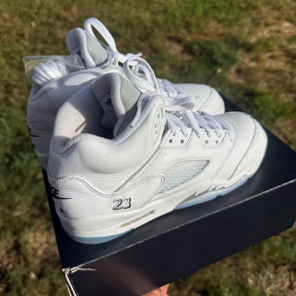 Air Jordan 5 Retro White Metallic (2026) (GS) product image 4, provided for visual reference and product detail review