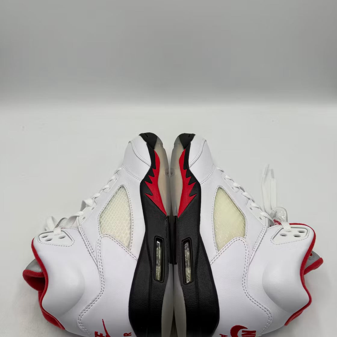 Air Jordan 5 Retro Fire Red Silver Tongue (2020) product image 4, provided for visual reference and product detail review