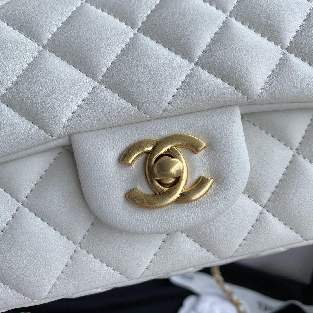 Chanel Pearl Crush Mini Flap Bag product image 8, provided for visual reference and product detail review