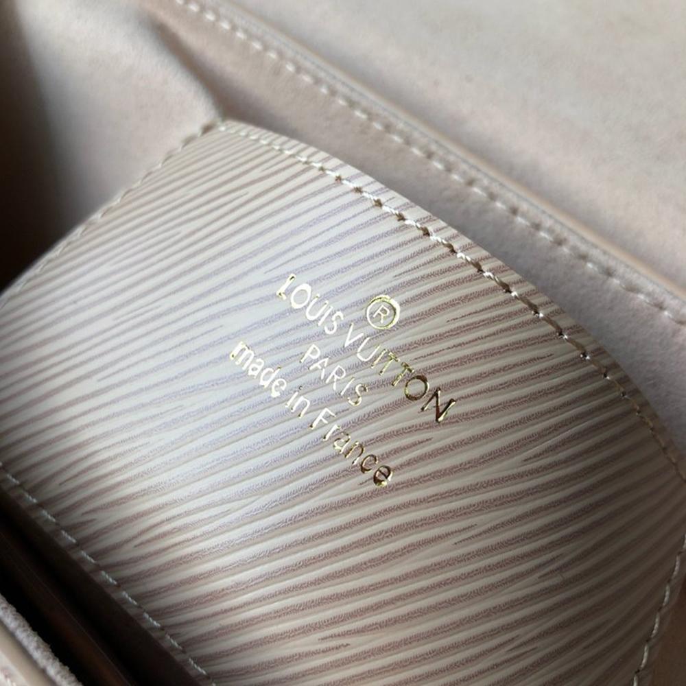 Louis Vuitton Twist MM Shoulder Bag product image 9, provided for visual reference and product detail review