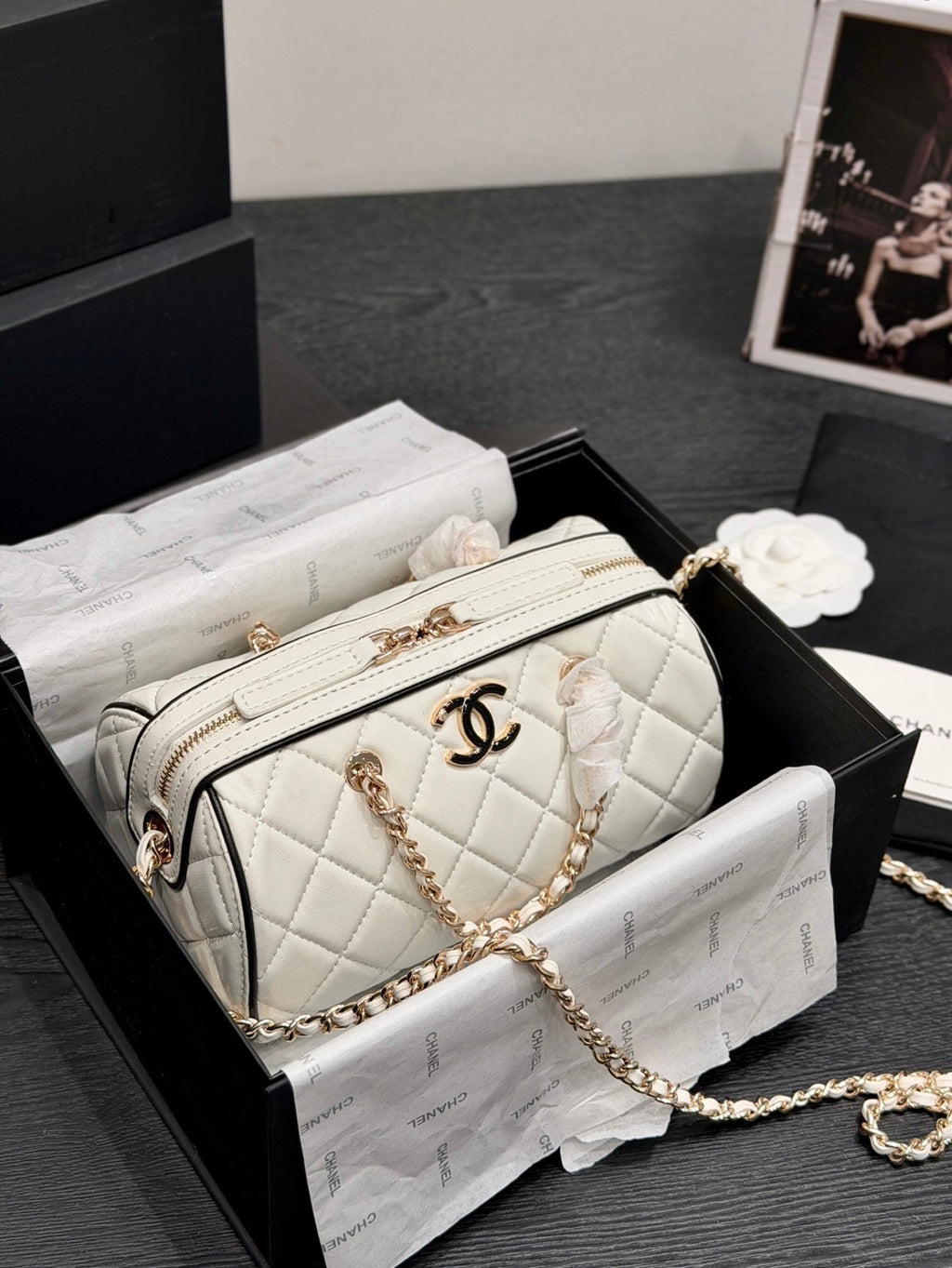 Serenityll 2001113 Chanel Bag 11.5*18.5*11c'M product image 2, provided for visual reference and product detail review