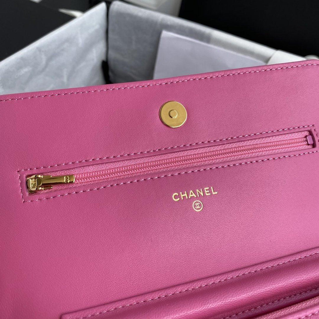 Chanel Wallet On Chain Pink product image 7, provided for visual reference and product detail review