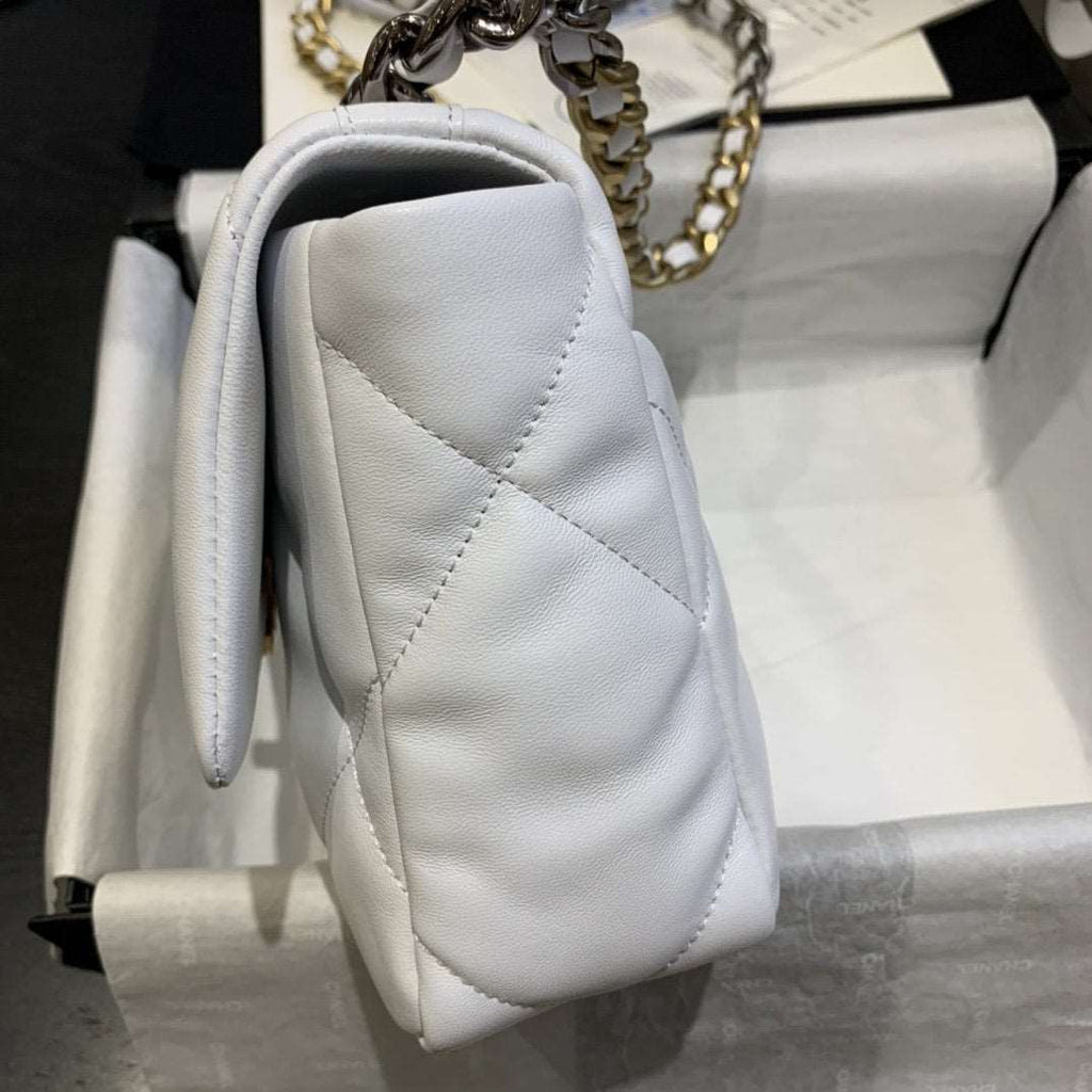 Chanel 19 Medium Flap Bag product image 5, provided for visual reference and product detail review