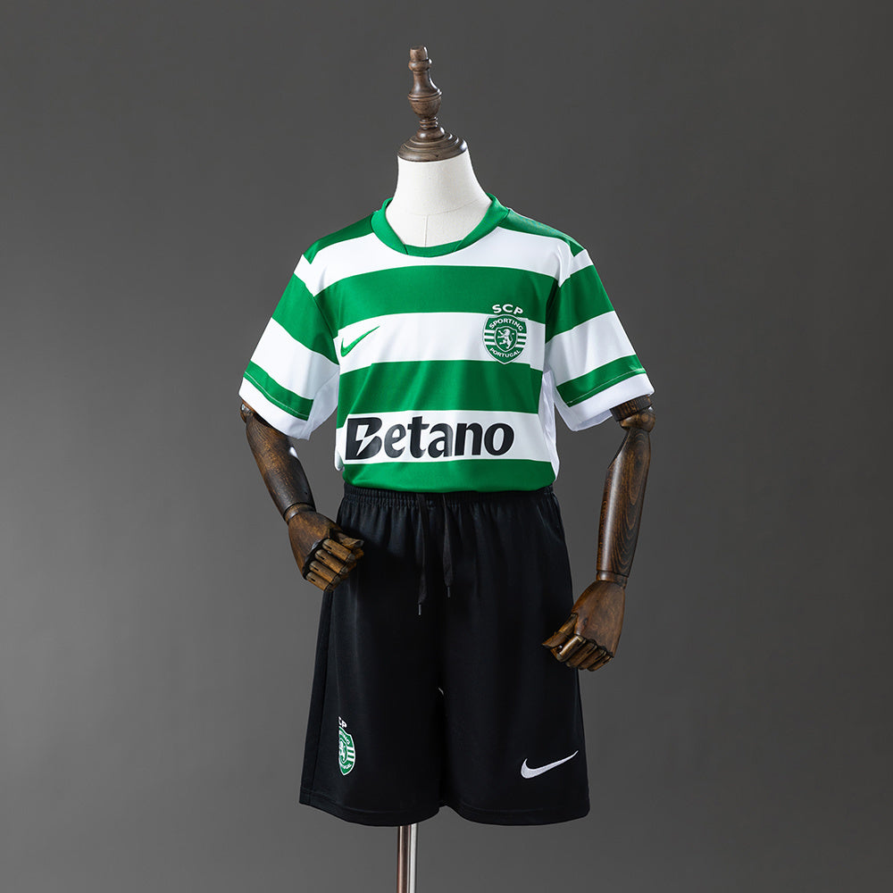 Kids Sporting CP Jersey 25/26 Home Football Kit product image 1