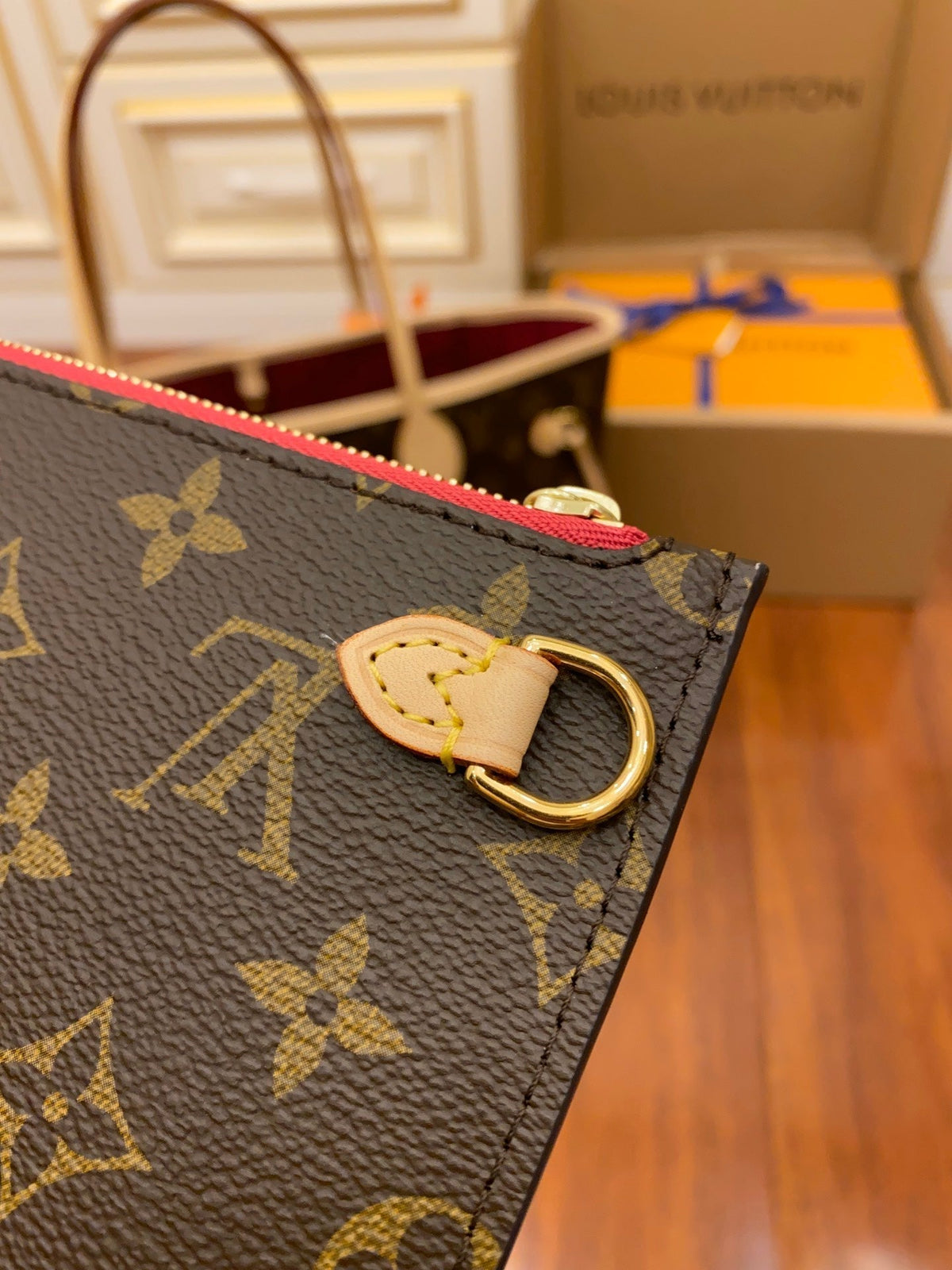Louis Vuitton Tote Leather Bag - Khaki product image 5, provided for visual reference and product detail review