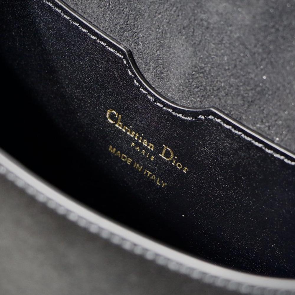 Medium Dior Bobby Bag product image 9, provided for visual reference and product detail review
