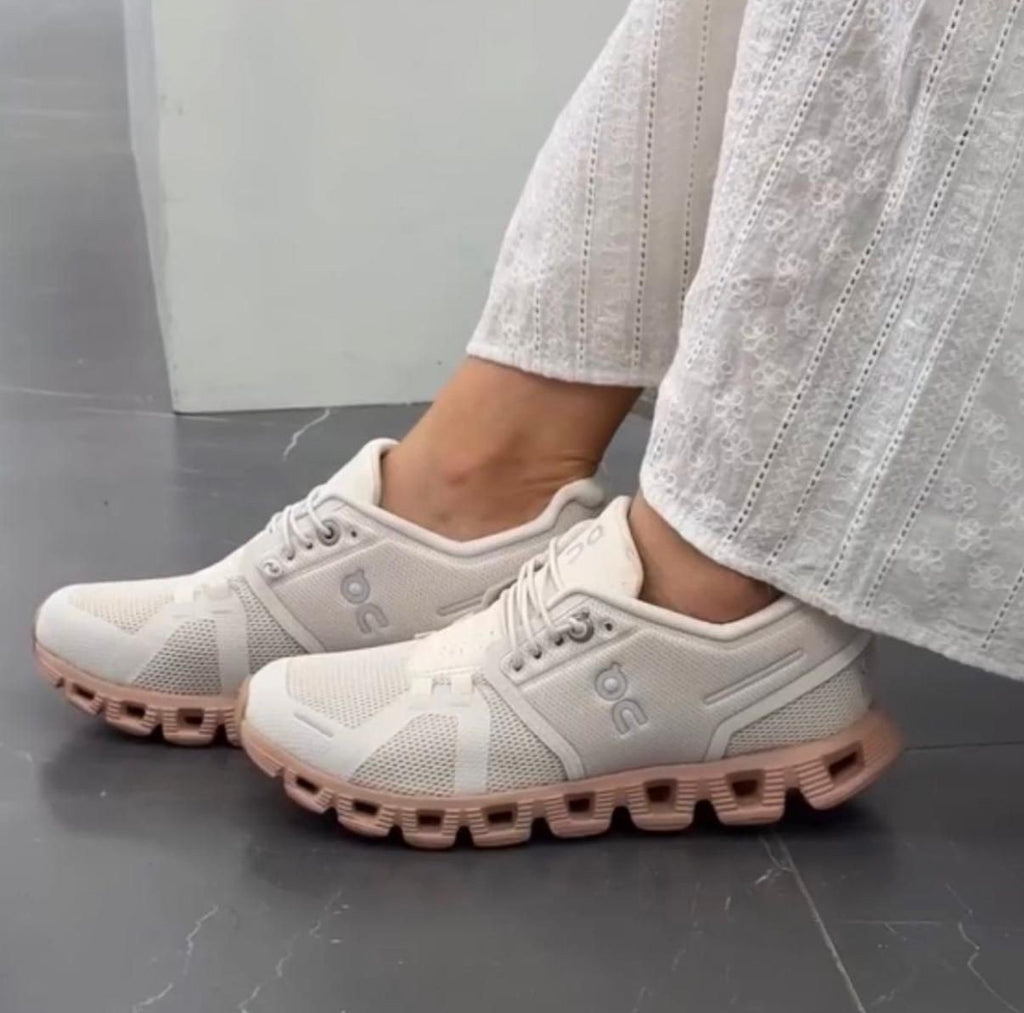 On Cloud 5 Rosebrown Lifestyle Sneakers product image 3, provided for visual reference and product detail review