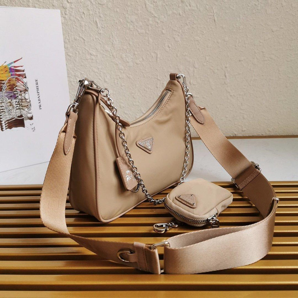 Prada Re-Edition 2005 Nylon Bag product image 2, provided for visual reference and product detail review