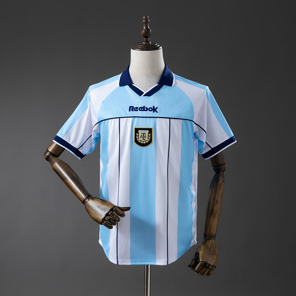 Argentina Jersey 2000 Home Retro Football Kit product image 1