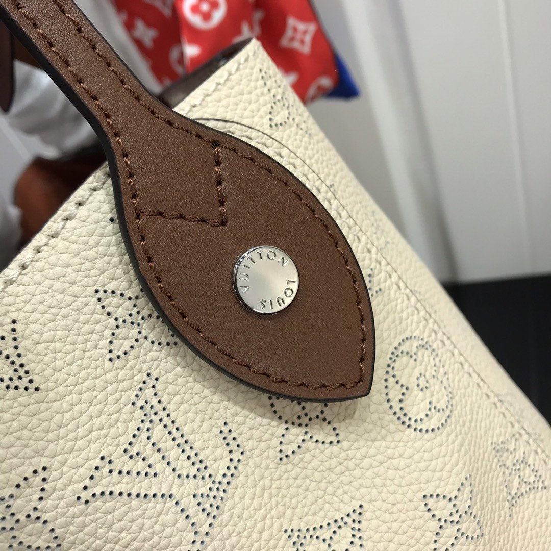 LV Hina PM Tote Bag product image 7, provided for visual reference and product detail review