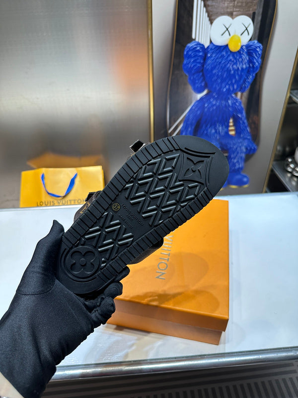 MLS4 Unisex Slippers product image 31, provided for visual reference and product detail review