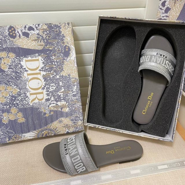 MDS3 Women Slippers product image 64, provided for visual reference and product detail review