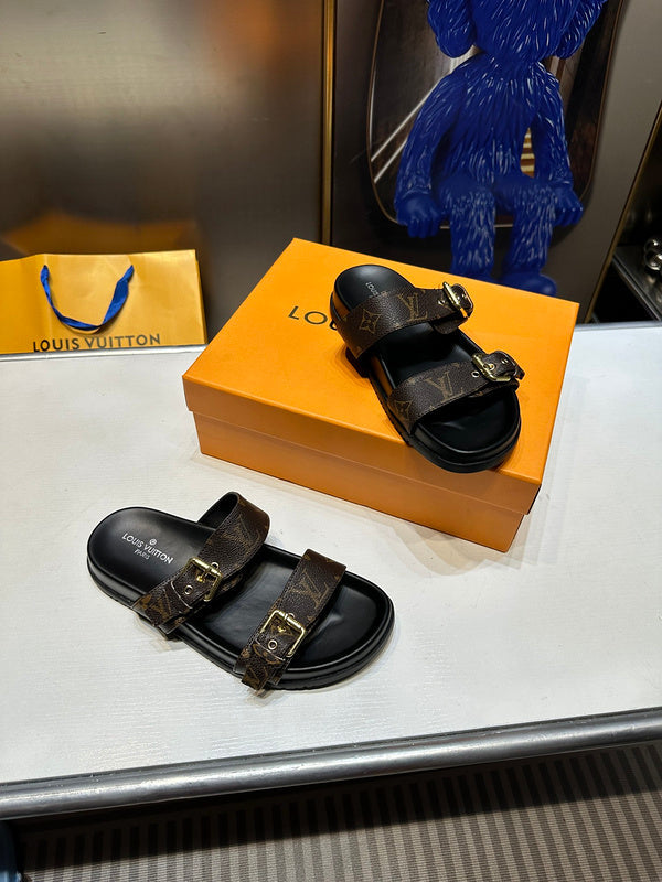 MLS4 Unisex Slippers product image 28, provided for visual reference and product detail review