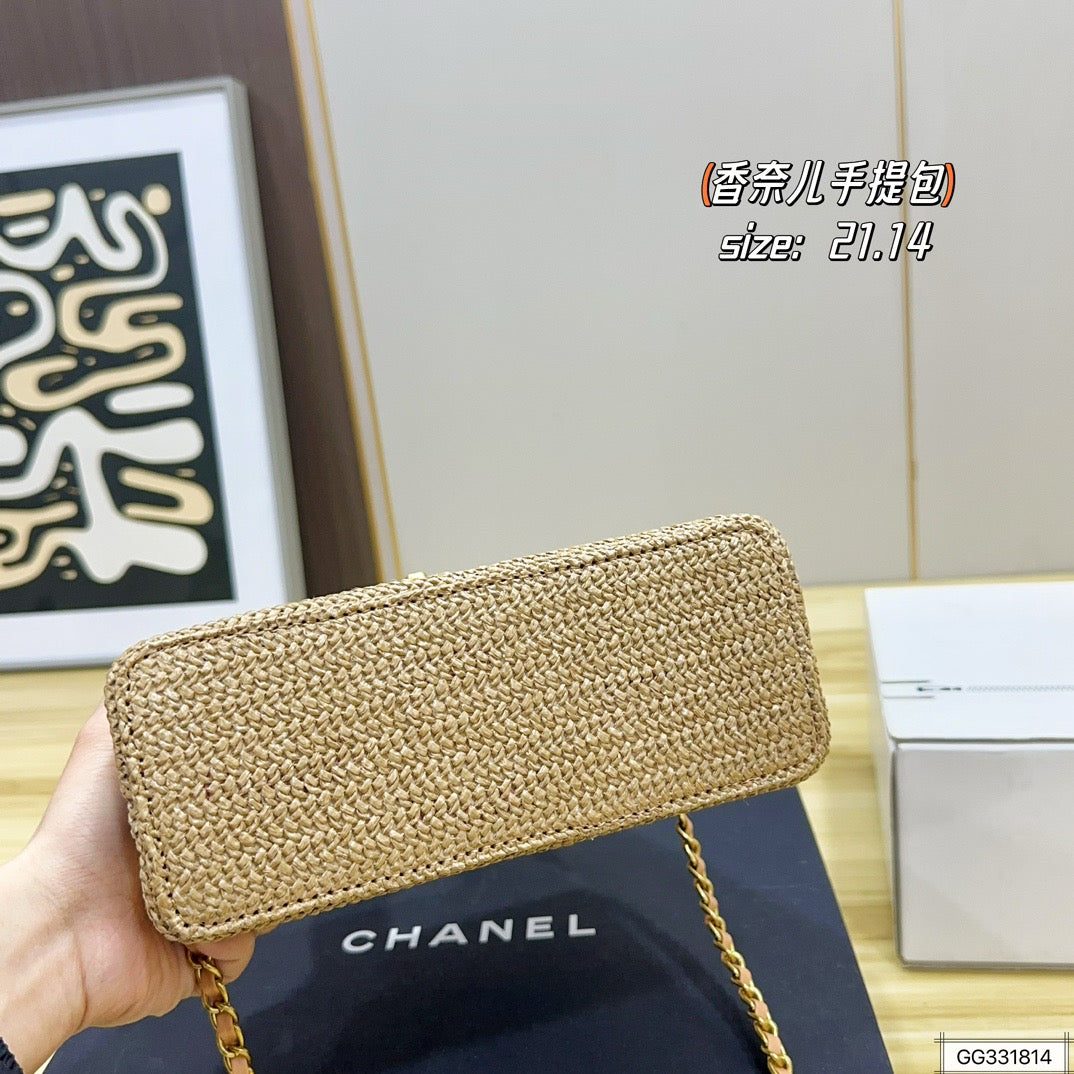 Serenityll 200108 Chanel Bag product image 5, provided for visual reference and product detail review