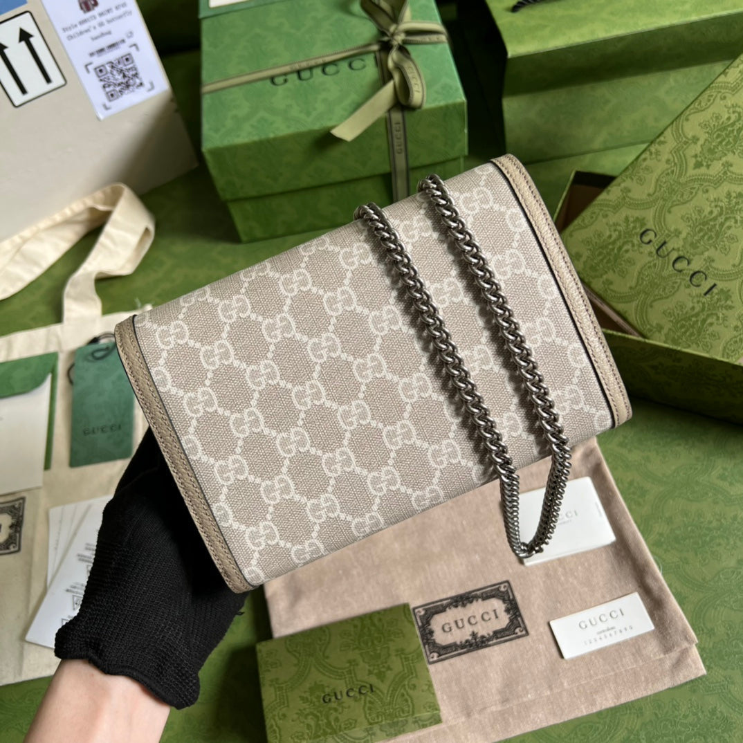 Gucci Dionysus Chain Wallet Beige and White GG Supreme Canvas product image 2, provided for visual reference and product