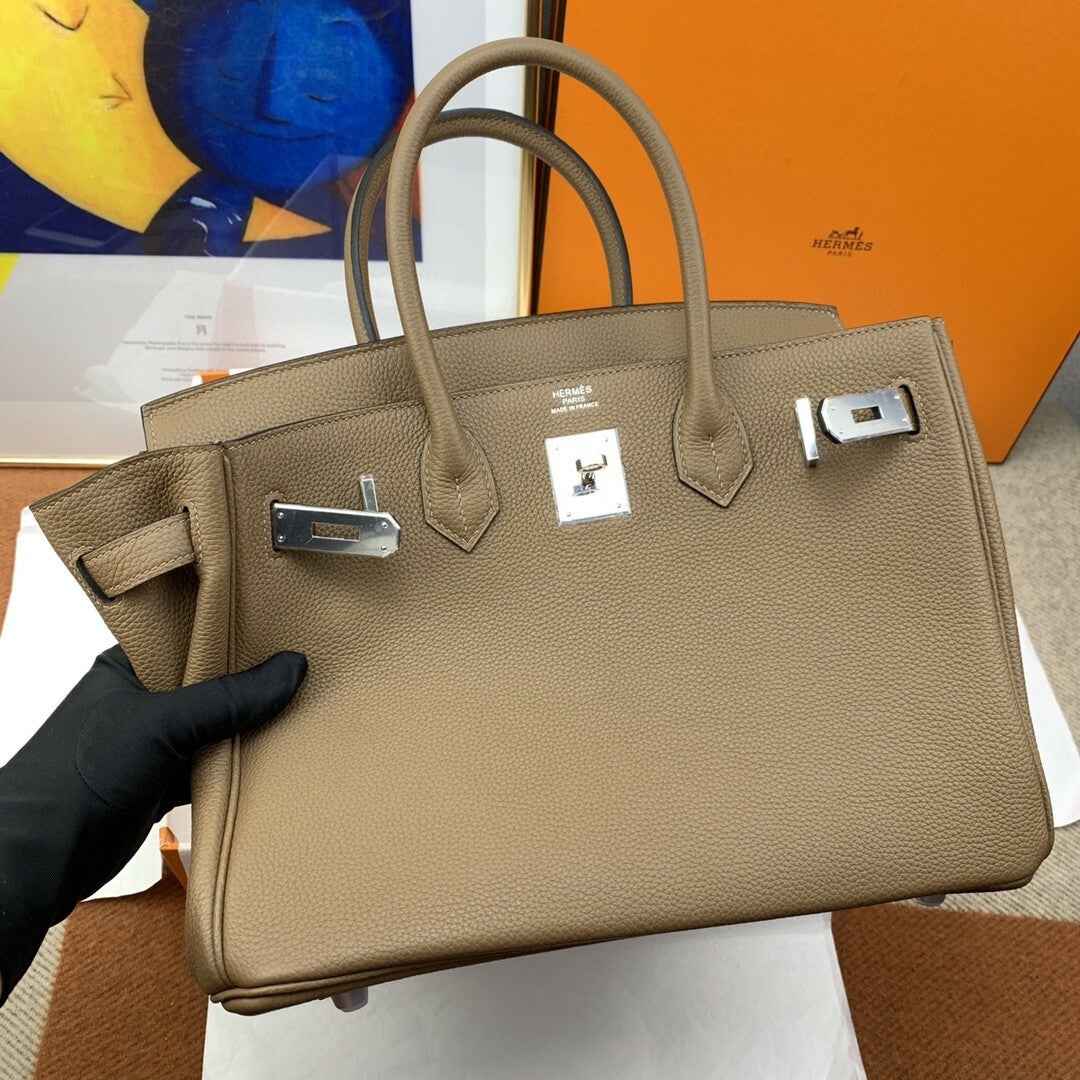Hermes Birkin 30 Togo Etoupe Bag Silver Hardware Handbags (11.8in30cm) - Grey product image 2, provided for visual reference