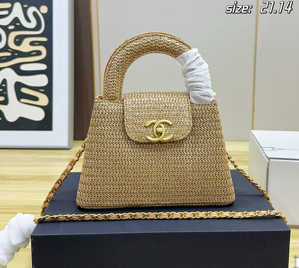 Serenityll 200108 Chanel Bag product image 2, provided for visual reference and product detail review