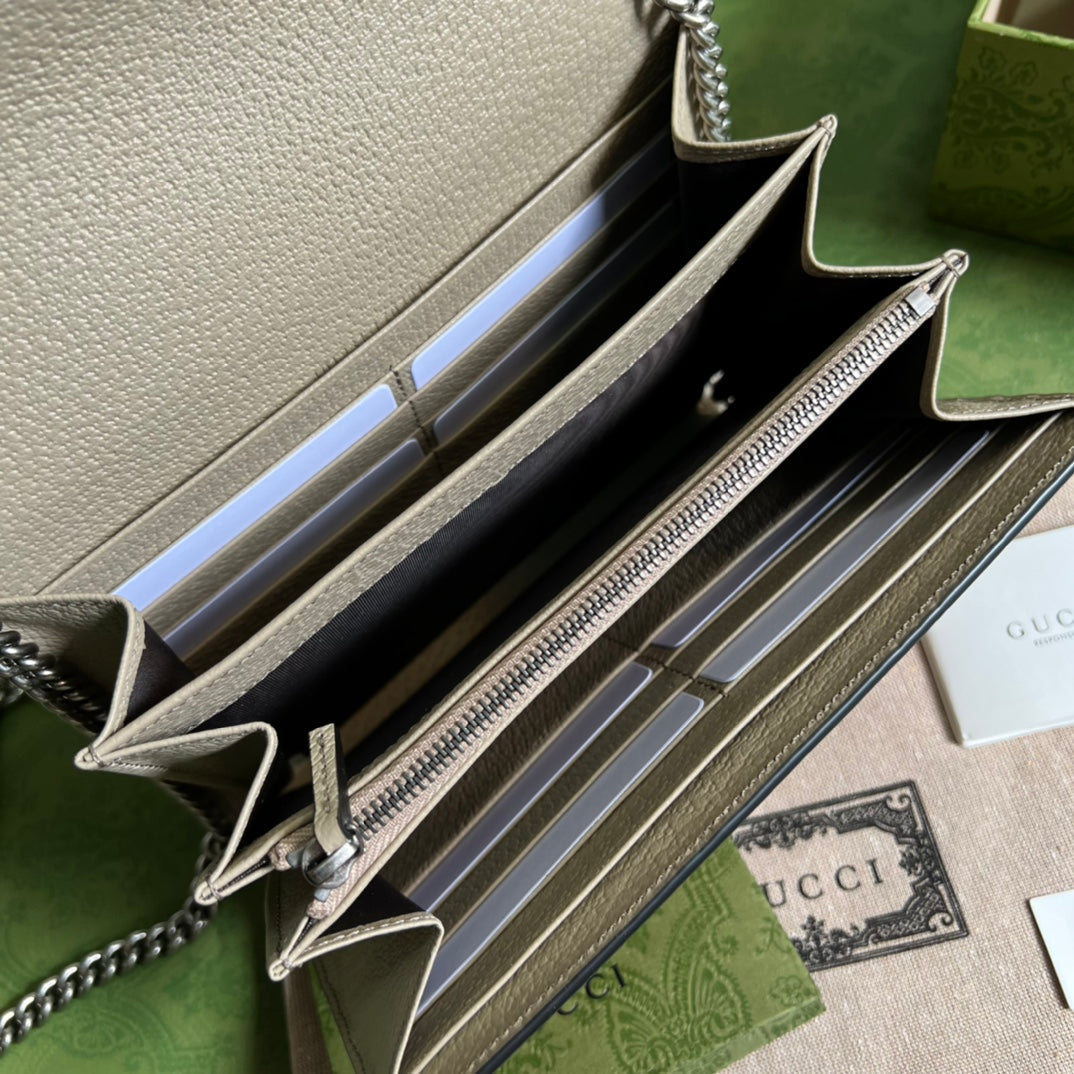 Gucci Dionysus Chain Wallet Beige and White GG Supreme Canvas product image 6, provided for visual reference and product