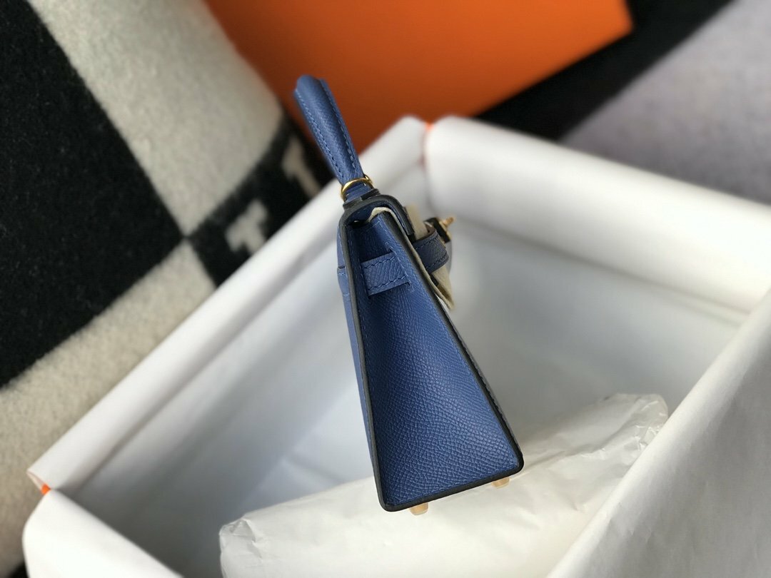 Hermes Handle Bag 19cm Blue product image 4, provided for visual reference and product detail review