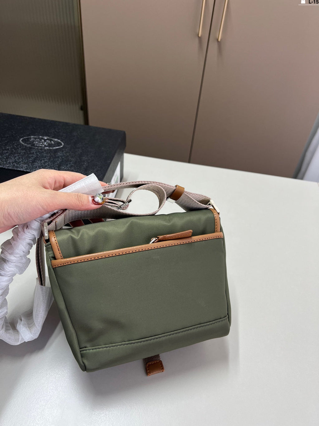 Prada Vintage Messenger Bag Crossbody - Green product image 5, provided for visual reference and product detail review