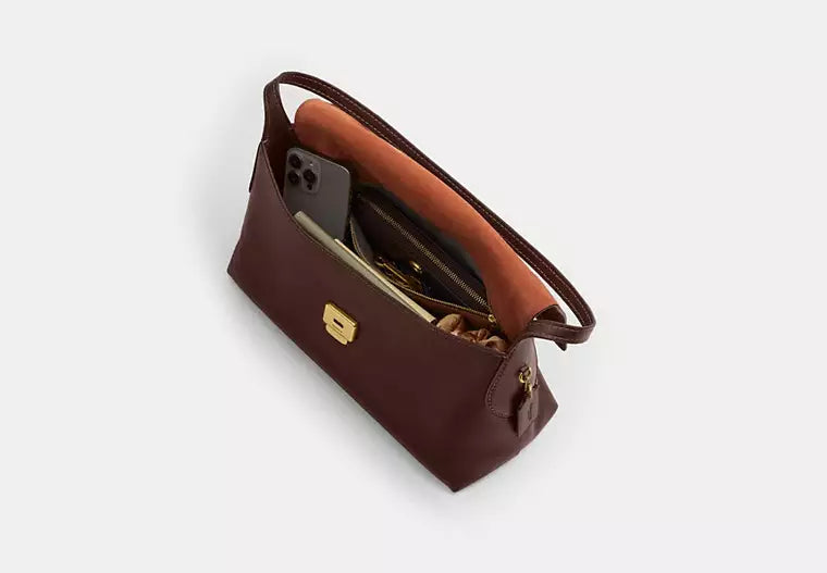 Coach Chelsea Shoulder Bag 36 product image 6, provided for visual reference and product detail review