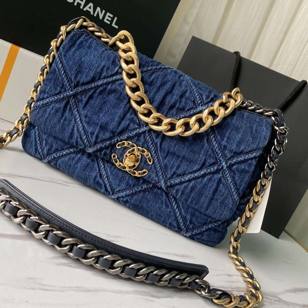 Chanel 19 Denim Large Flap Bag product image 1, provided for visual reference and product detail review