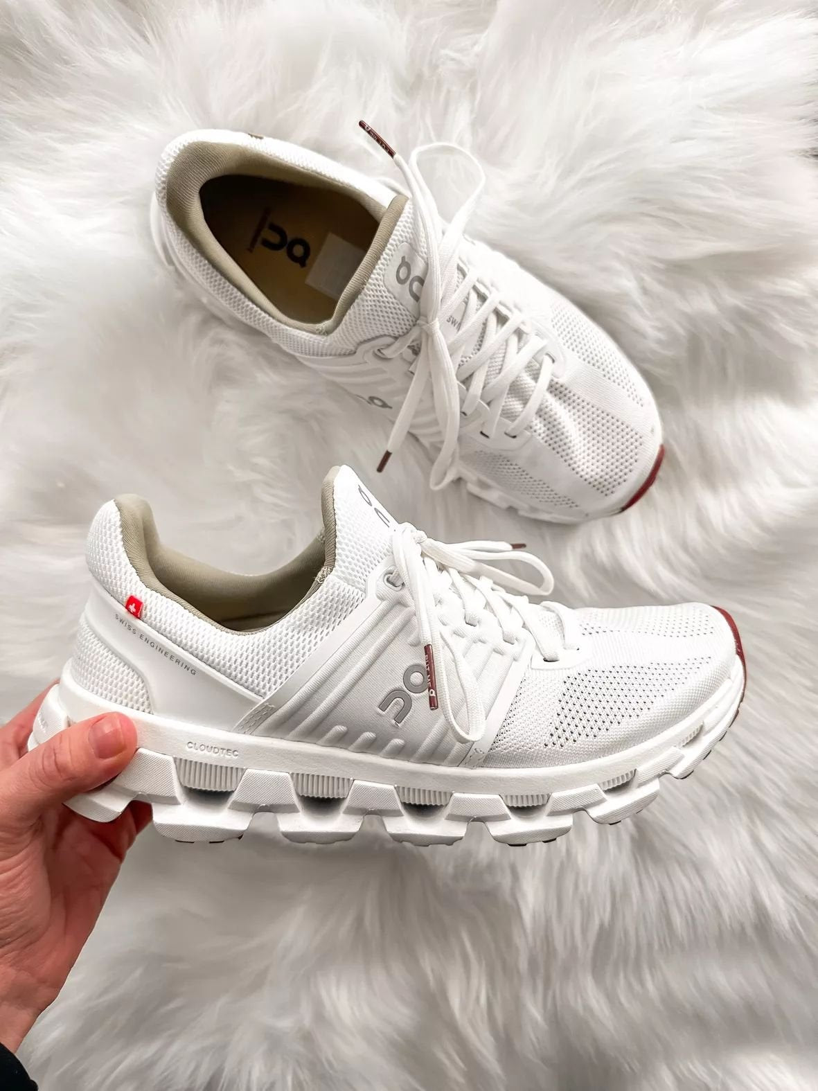 On Cloudswift Suma Undyed White Ivory Running Shoes product image 2, provided for visual reference and product detail review