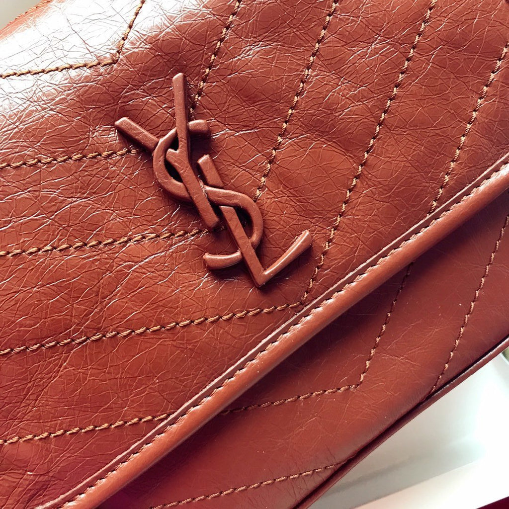 YSL Niki Medium Bag product image 8, provided for visual reference and product detail review