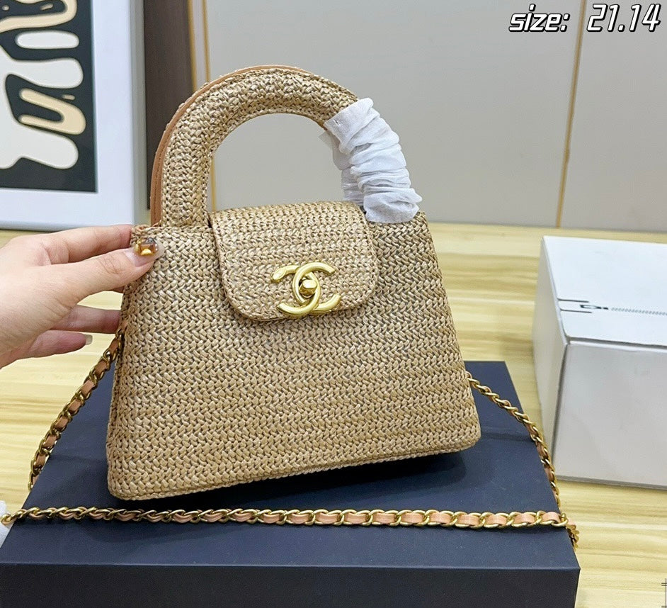 Serenityll 200108 Chanel Bag product image 1, provided for visual reference and product detail review