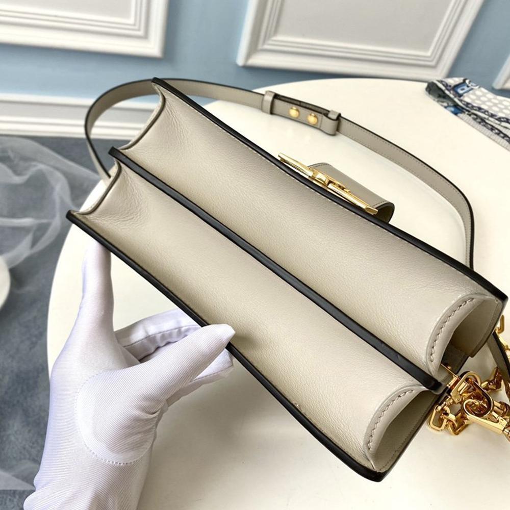 LV Dauphine MM Handbag product image 4, provided for visual reference and product detail review