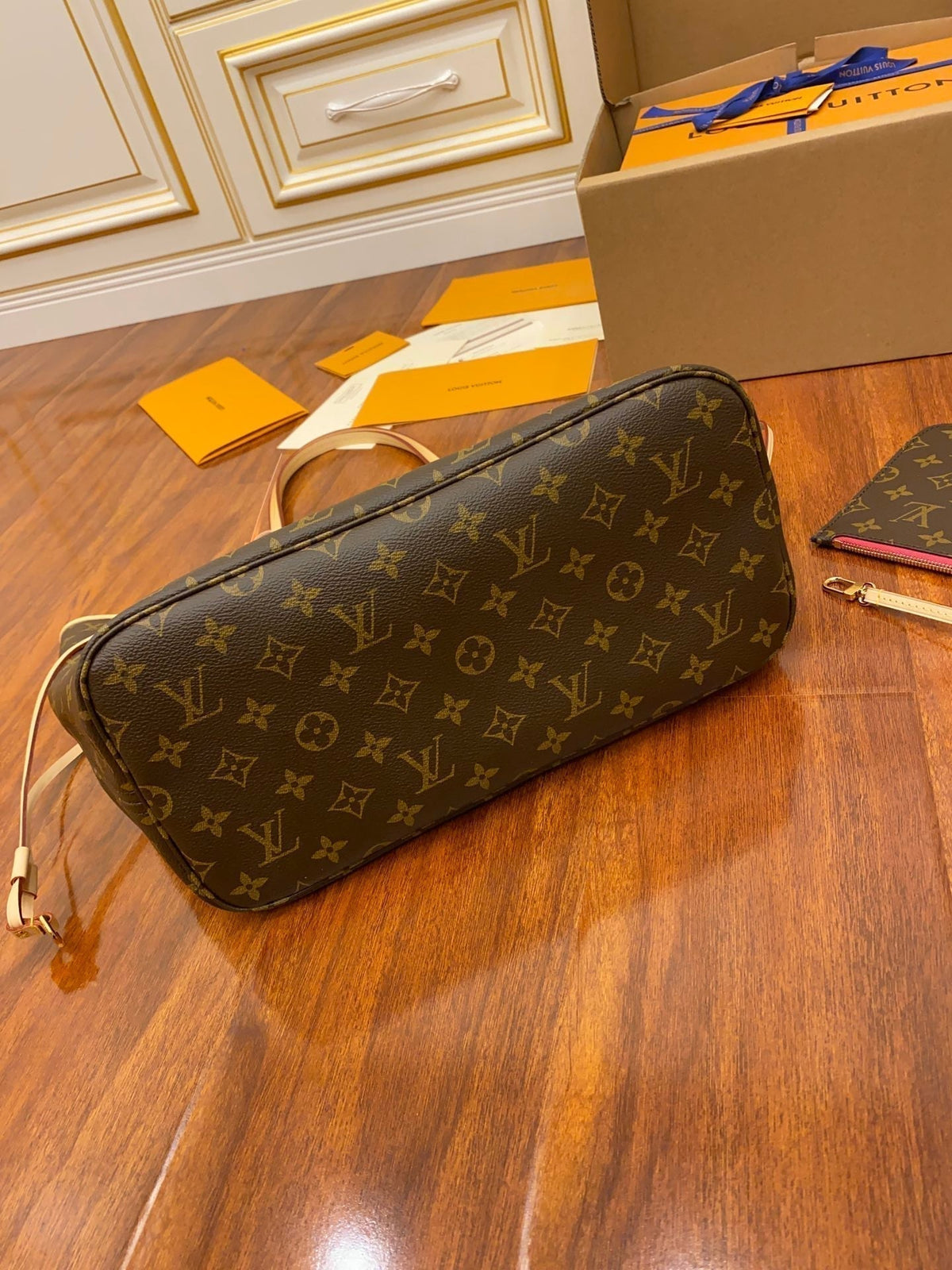 Louis Vuitton Tote Leather Bag - Khaki product image 4, provided for visual reference and product detail review