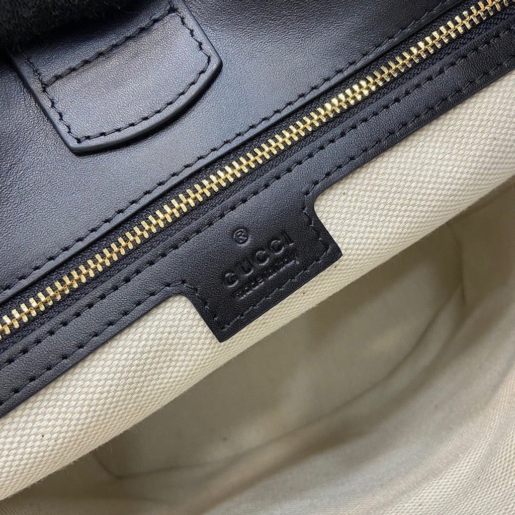 Gucci Small Horsebit Embellished Leather Bucket Bag - Black product image 5, provided for visual reference and product