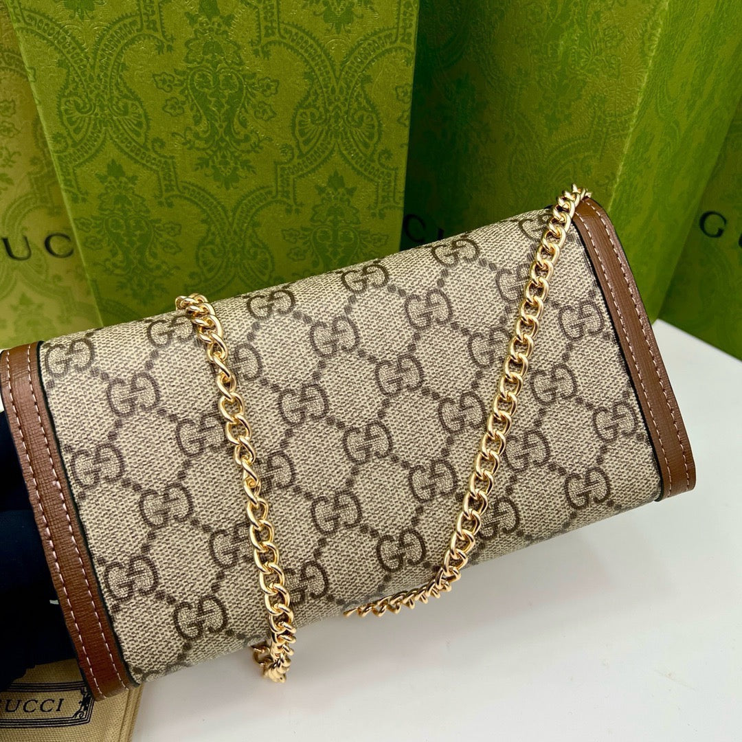 Gucci Brown Saddle Buckle Handbag product image 8, provided for visual reference and product detail review