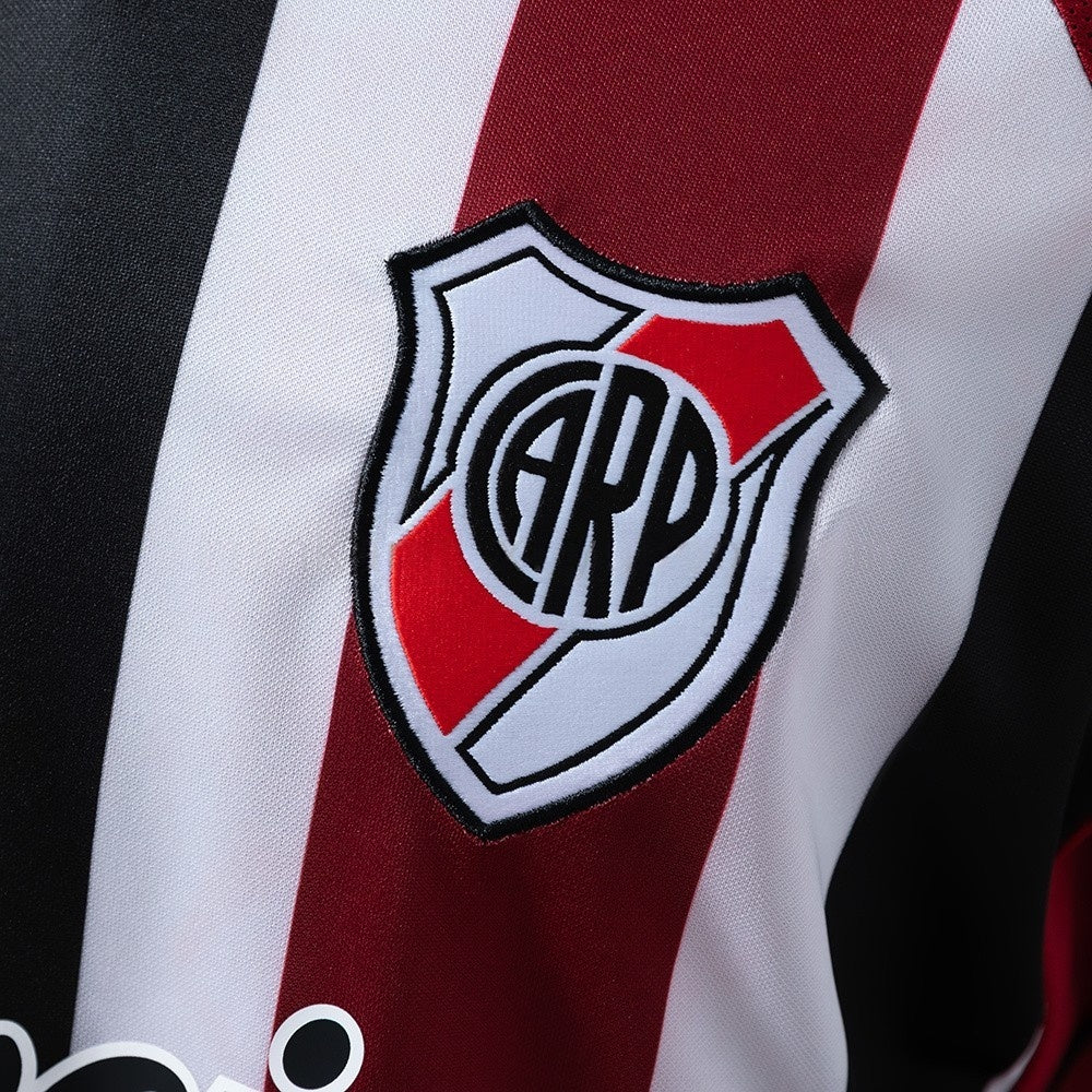 River Plate Jersey 2005-06 Away Retro Football Kit product image 4