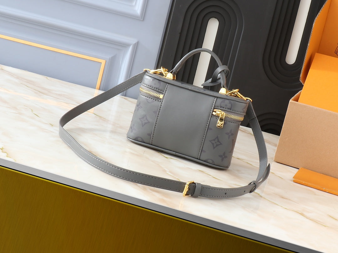 Louis Vuitton LV Vanity Chain Pouch Shoulder Bag - Gray product image 3, provided for visual reference and product detail