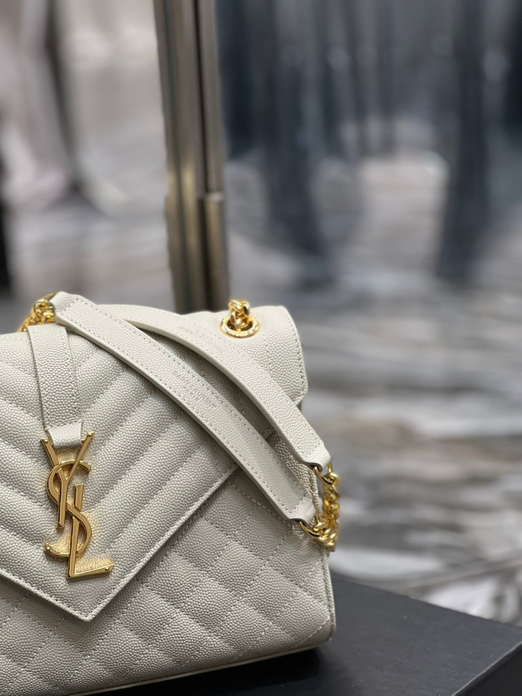 YSL Envelope Bag Medium White 487206 product image 2, provided for visual reference and product detail review